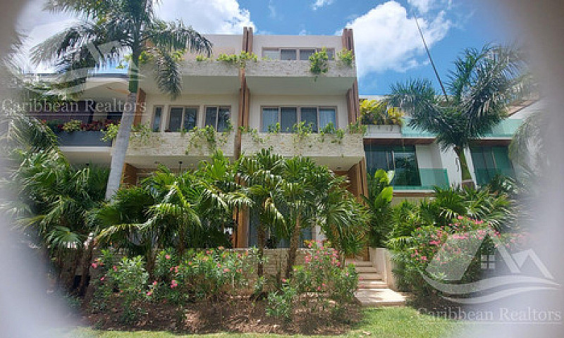 Casa En Venta En Lag...