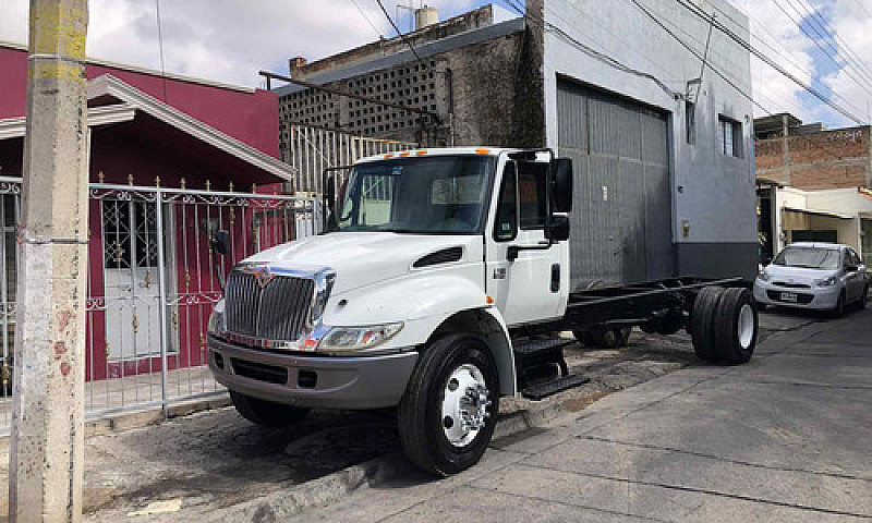 Camion International...