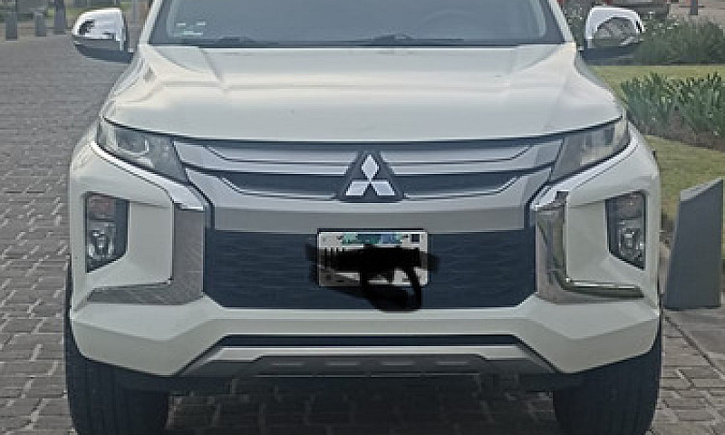 Mitsubishi L200 2.4 ...