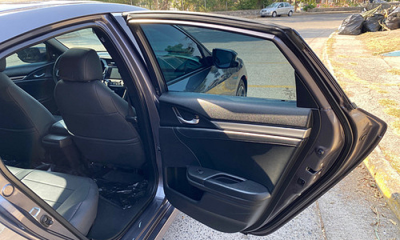 Honda Civic 1.5 Turb...