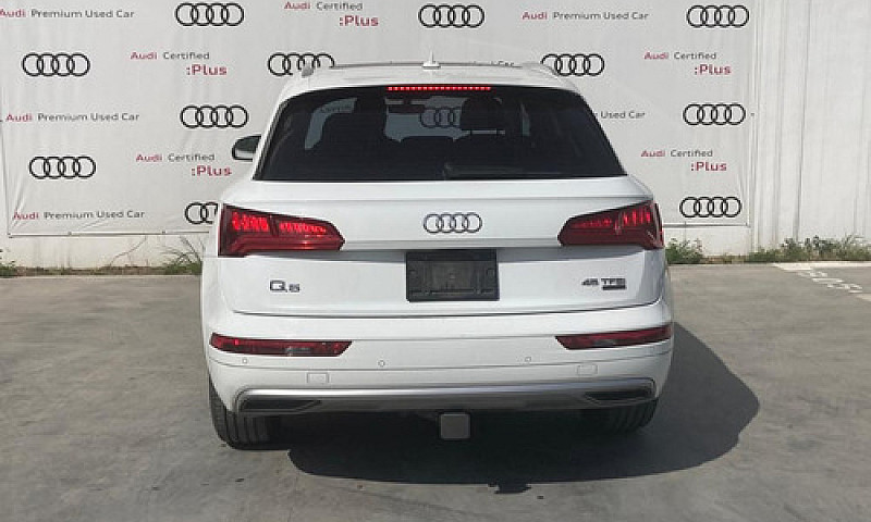 Audi Q5 2019 2.0 L4 ...