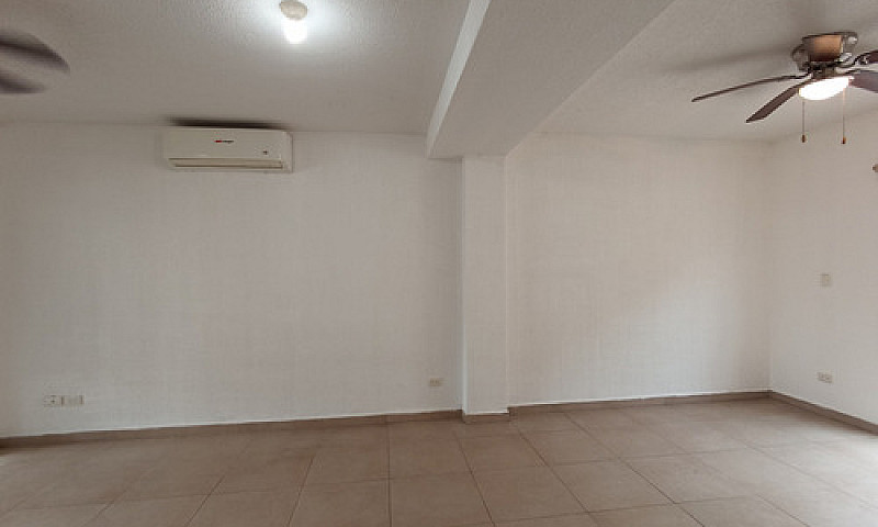Casa En Venta En Dre...