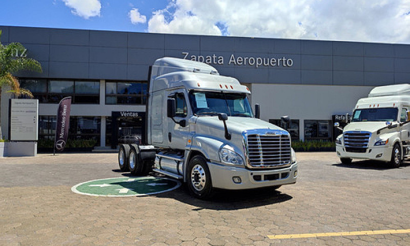 Freightliner Cascadi...