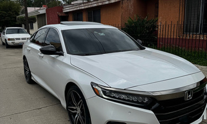 Honda Accord 2.0 Tou...