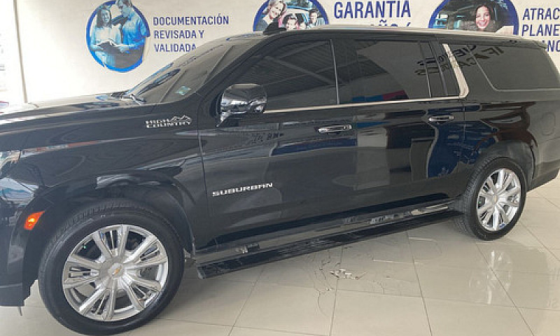 Chevrolet Suburban 2...