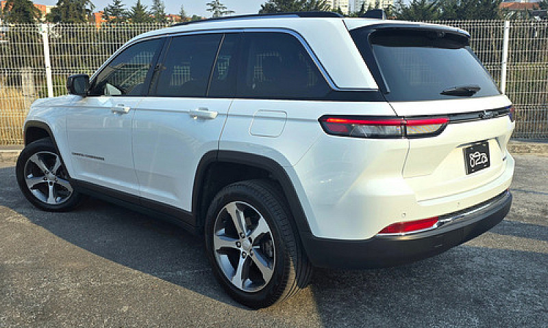 Jeep Grand Cherokee ...