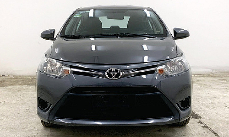 Toyota Yaris 2017...