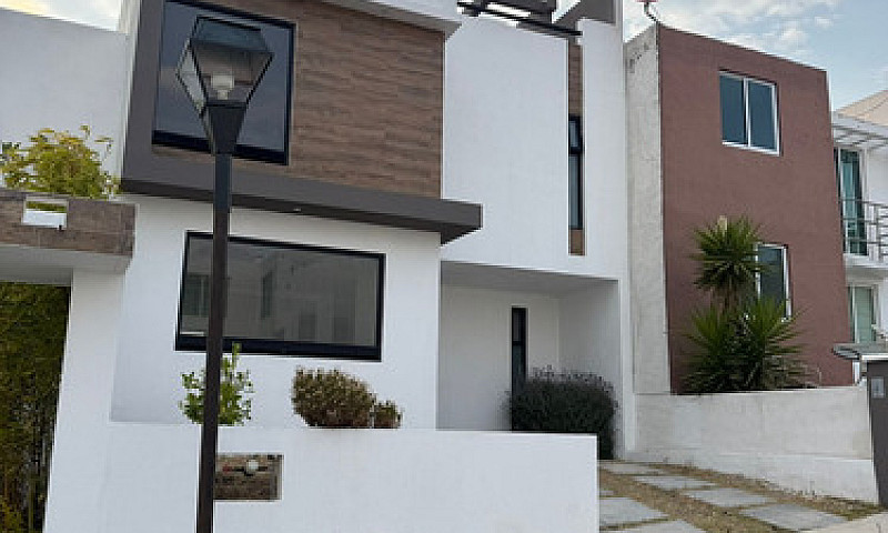 Casa En Privada La A...