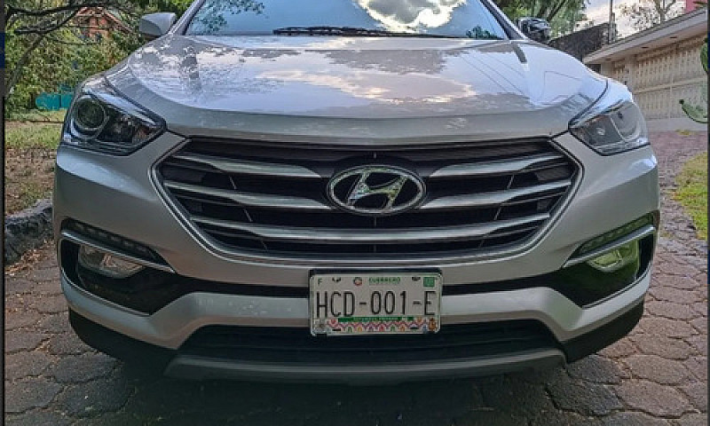Hyundai Santa Fe 2.0...