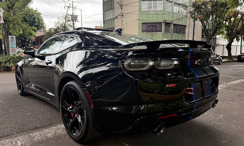 Chevrolet Camaro 6.2...