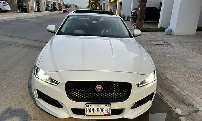 Jaguar Xe 2.0 R-Spor...