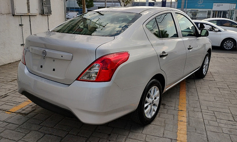 Nissan V-Drive 1.6 M...