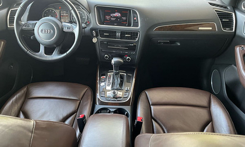 Audi Q5 2015...