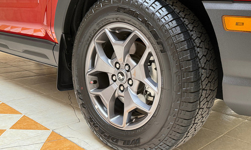 Ford Bronco Sport 2....