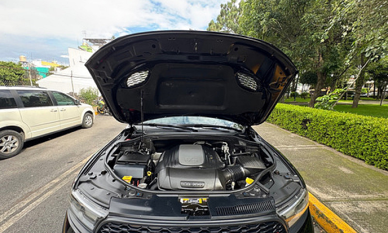 Dodge Durango 5.7 V8...