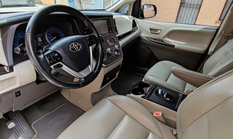 Toyota Sienna 3.5 Xl...