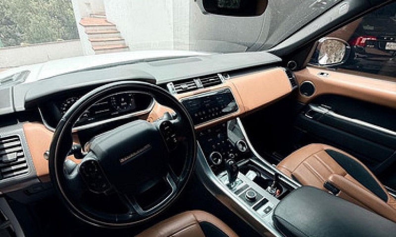 Land Rover Range Rov...
