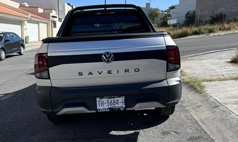 Volkswagen Saveiro 1...