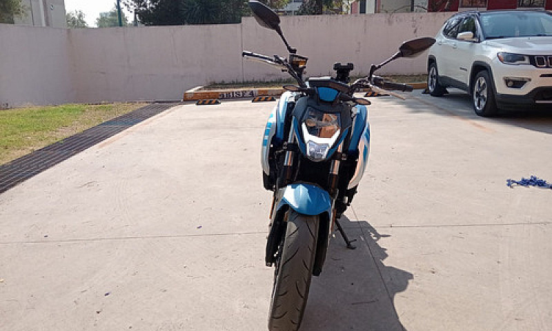 Cf Moto Azul Con Pla...