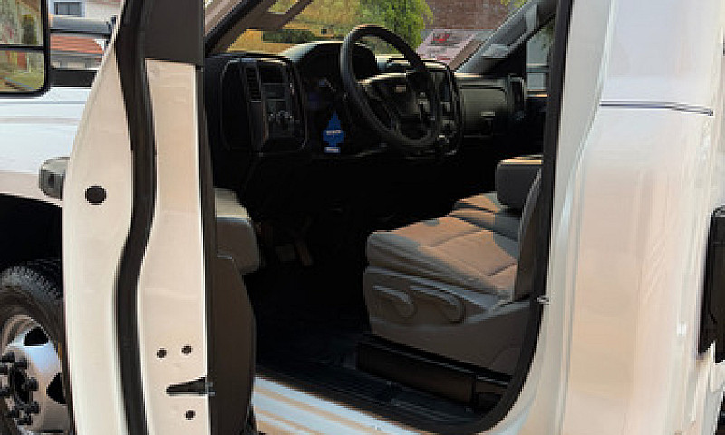 Chevrolet Silverado ...