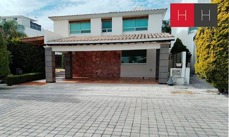 Casa En Venta En Rin...
