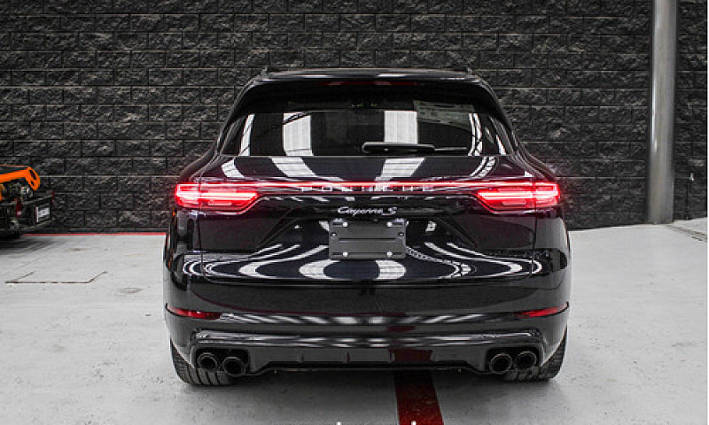 Porsche Cayenne 2019...