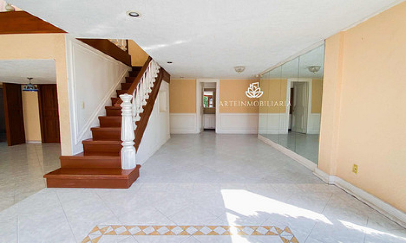 Casa En Venta En Sat...