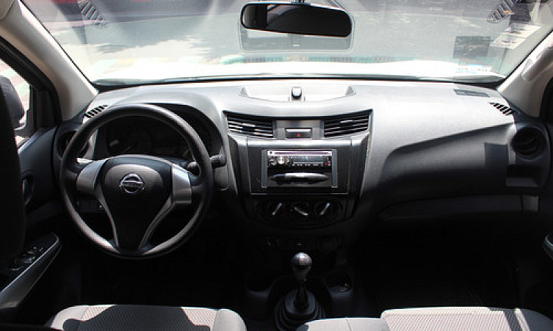 Nissan Doble Cabina ...