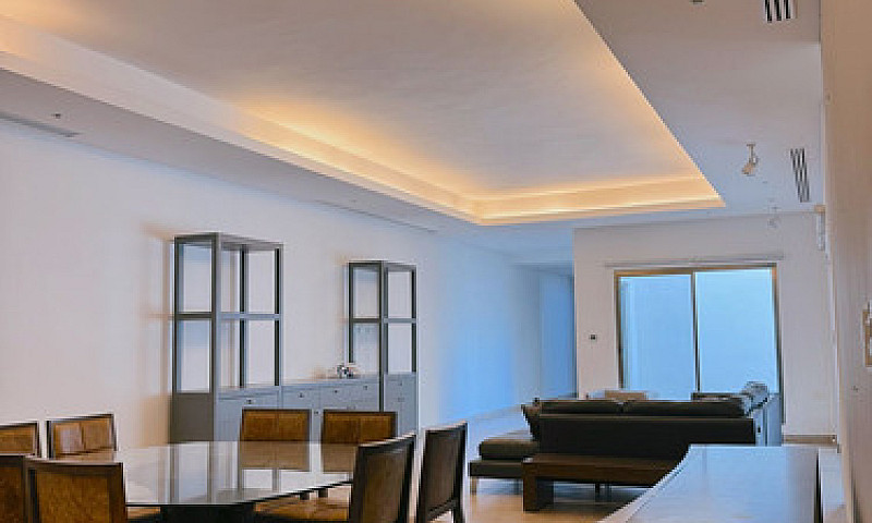 Casa Sobre Avenida M...