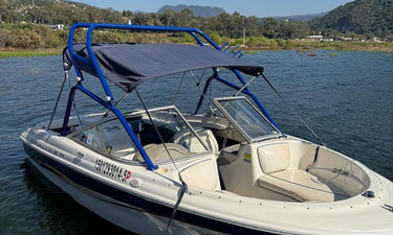 Lancha Bayliner...