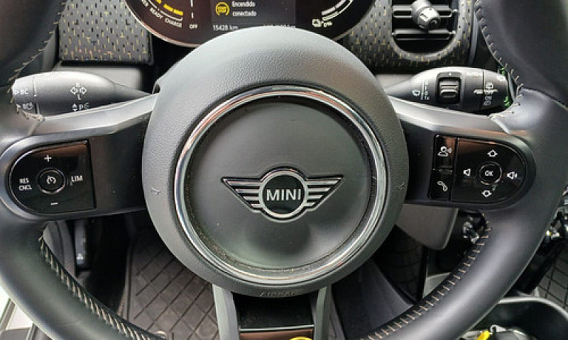 Mini Cooper 2024...