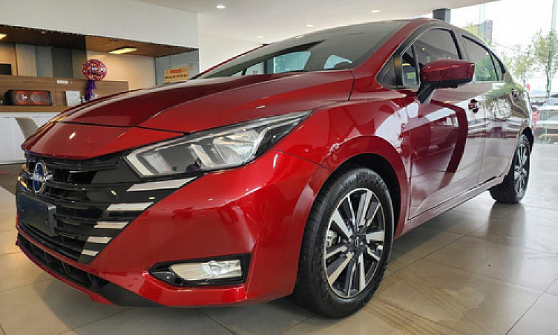 Nissan Versa 1.6 Adv...