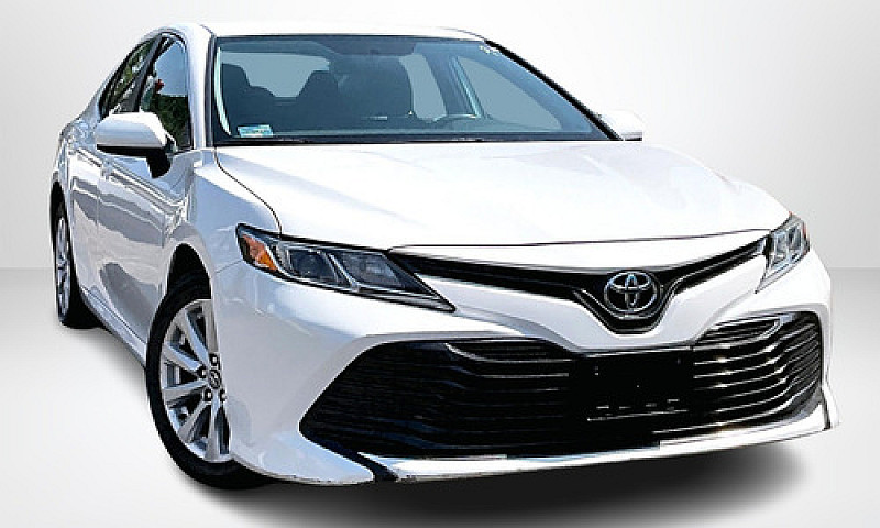 Toyota Camry 2020...