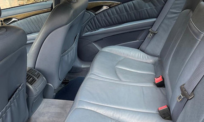 Mercedes Benz E350 4...