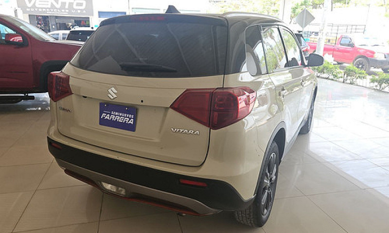 Suzuki Vitara 2020...