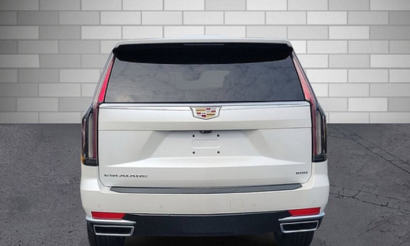 Cadillac Escalade 6....