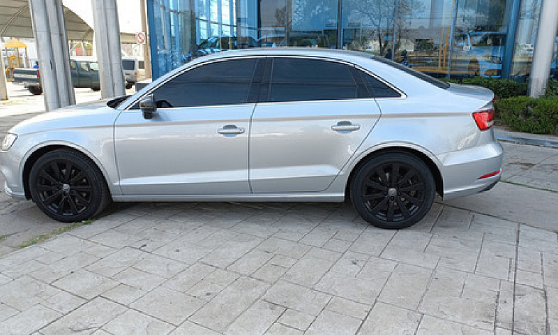 Audi A3 1.4 Sedán Se...