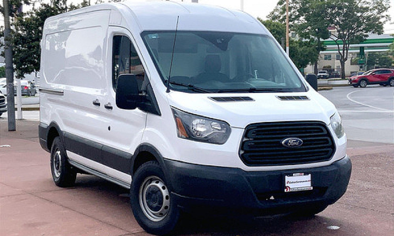 Ford Transit 2017...