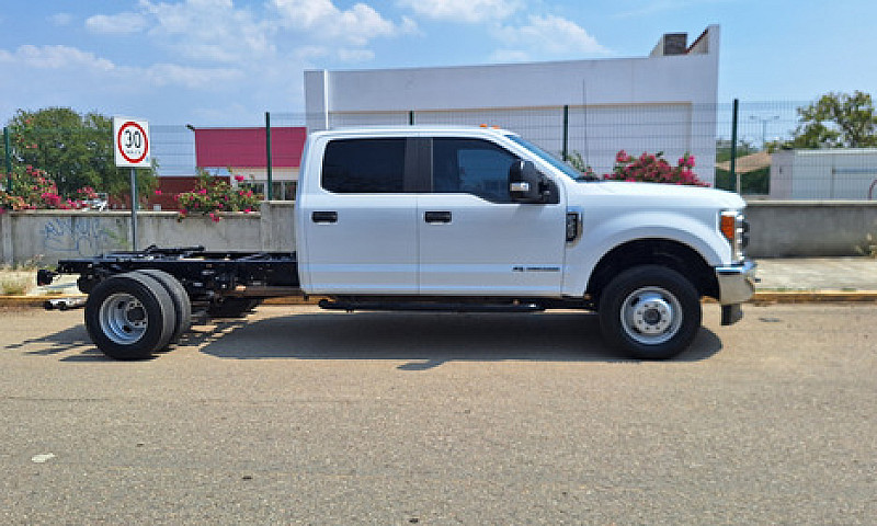 F350 4X4 6.7 Diesel...