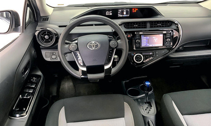 Toyota Prius 2018...