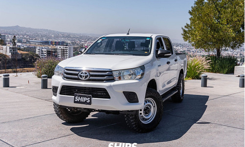 Toyota Hilux 2017...