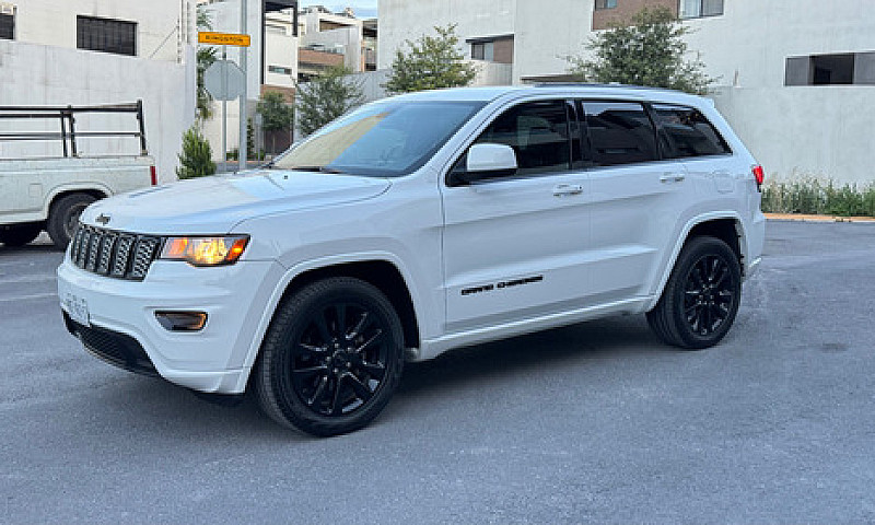 Jeep Grand Cherokee ...