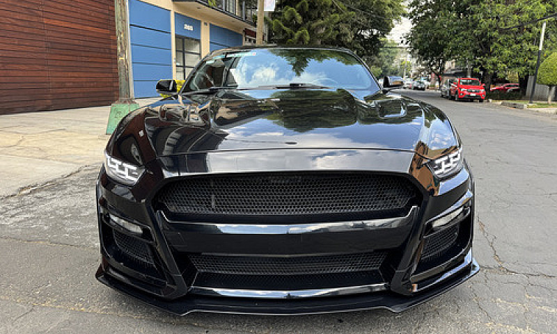 Ford Mustang 5.0L Gt...