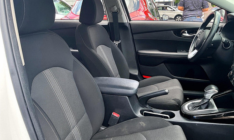 Kia Forte 2022...