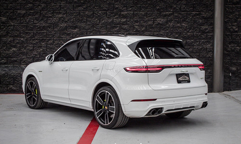 Porsche Cayenne 2019...