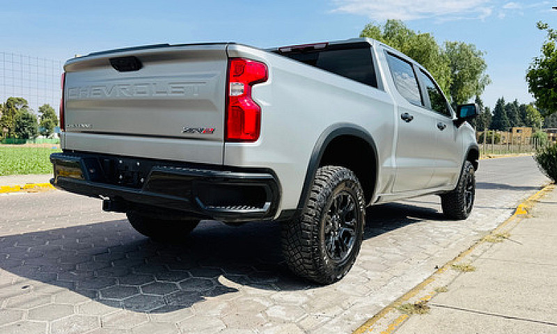 Chevrolet Cheyenne 6...