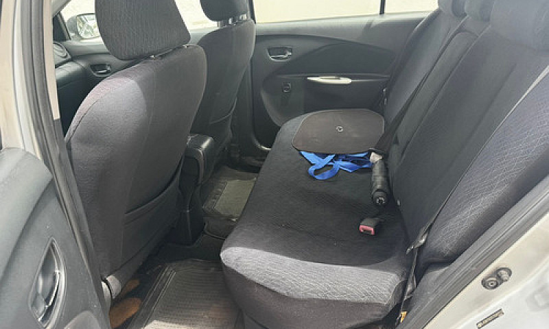 Toyota Yaris 1.5 Sed...