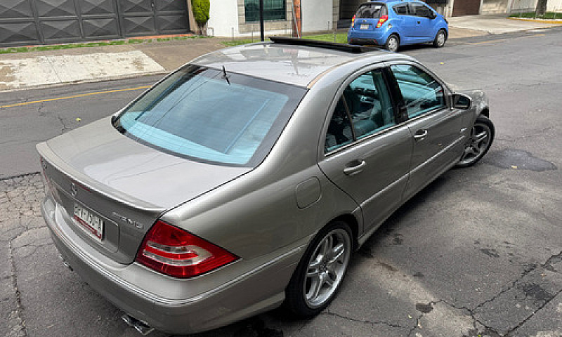 Mercedes-Benz Clase ...