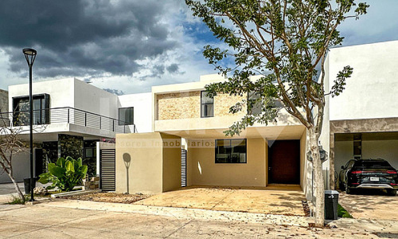 Casa En Venta En Mér...