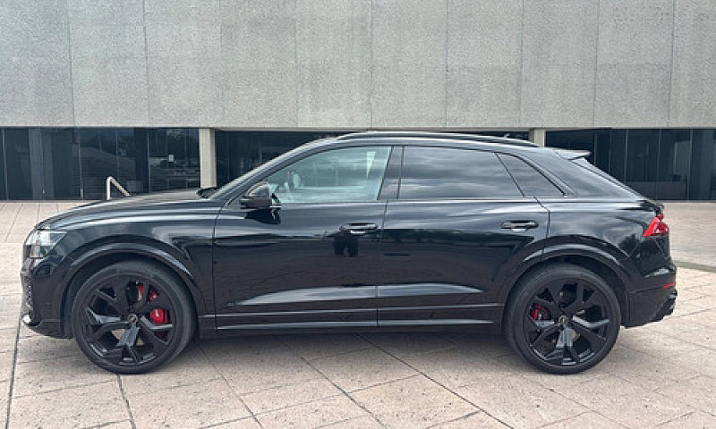 Audi Q8 Rs 2021...